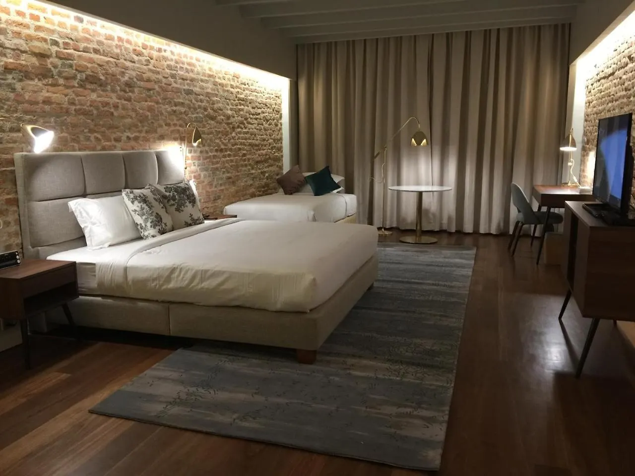 מלון ג'ורג' טאון Loke Thye Kee Residences